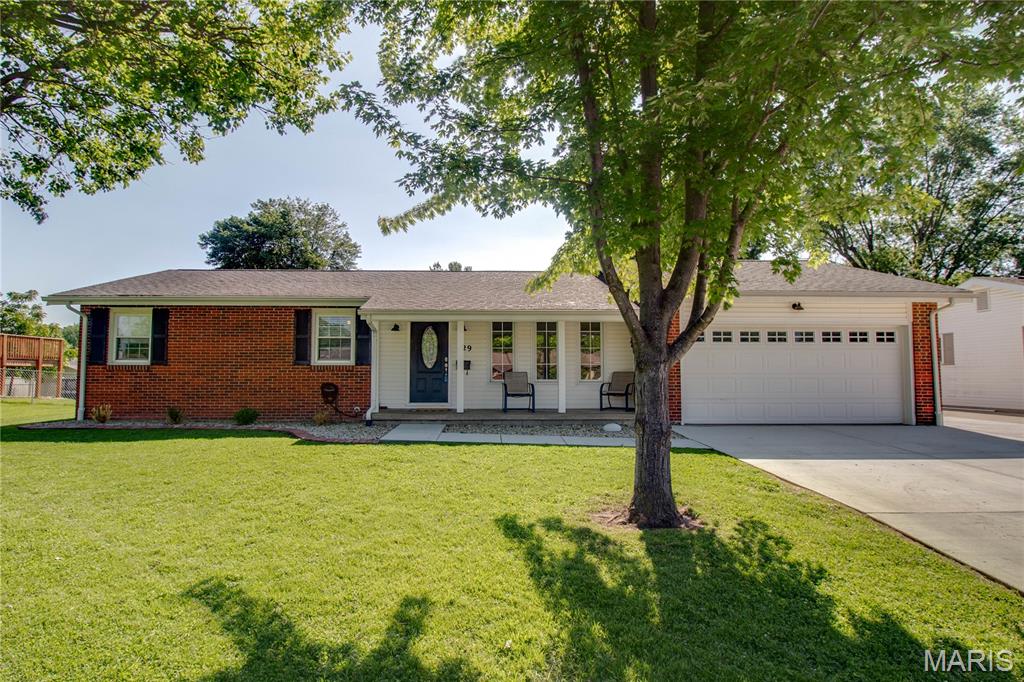3 Bedroom, 1,330 sq. feet 429 Texas Boulevard Bethalto, IL