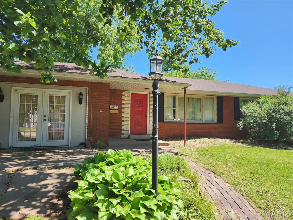 3 Bedroom, 2,517 sq. feet 2832 Grand Avenue Granite City, IL