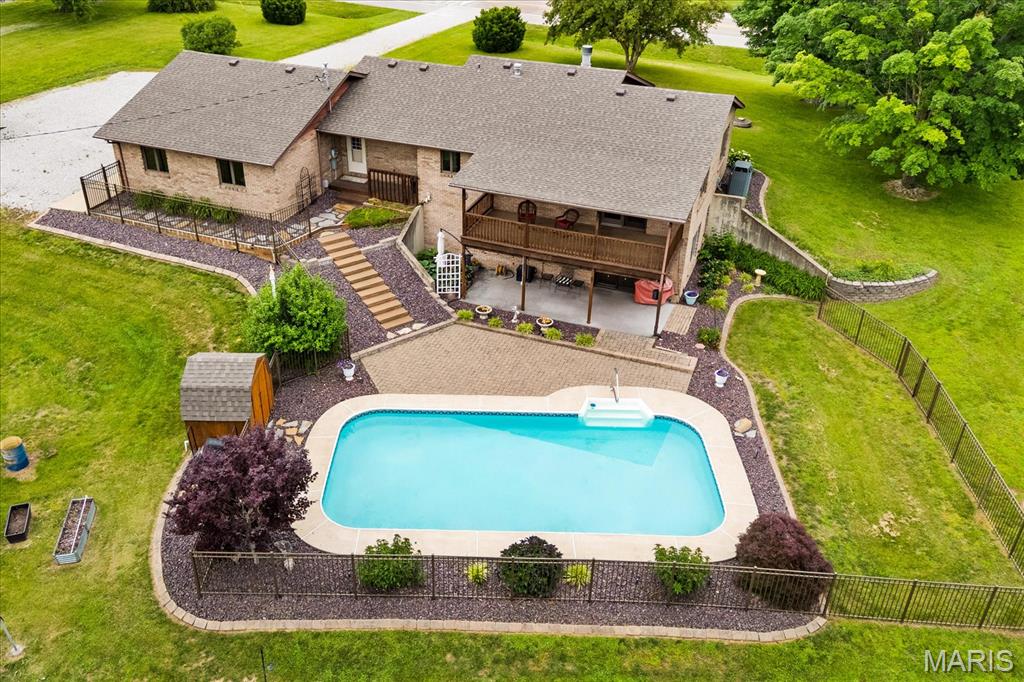 3 Bedroom, 2,878 sq. feet 865 Troy O'Fallon Road Troy, IL
