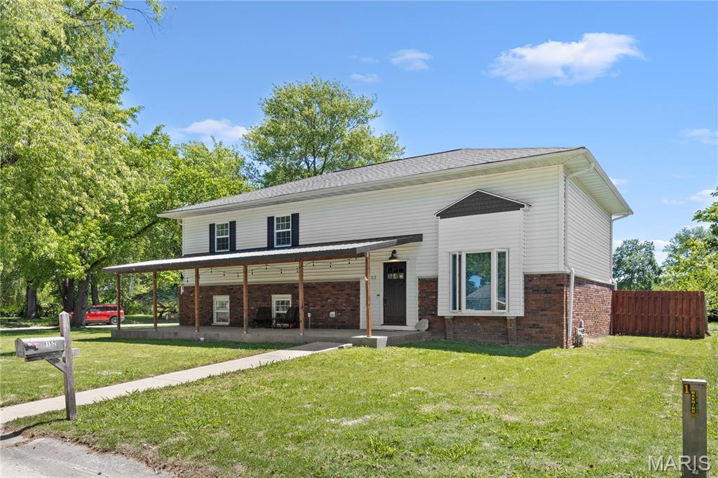 4 Bedroom, 2,030 sq. feet 152 Arlington Drive Granite City, IL