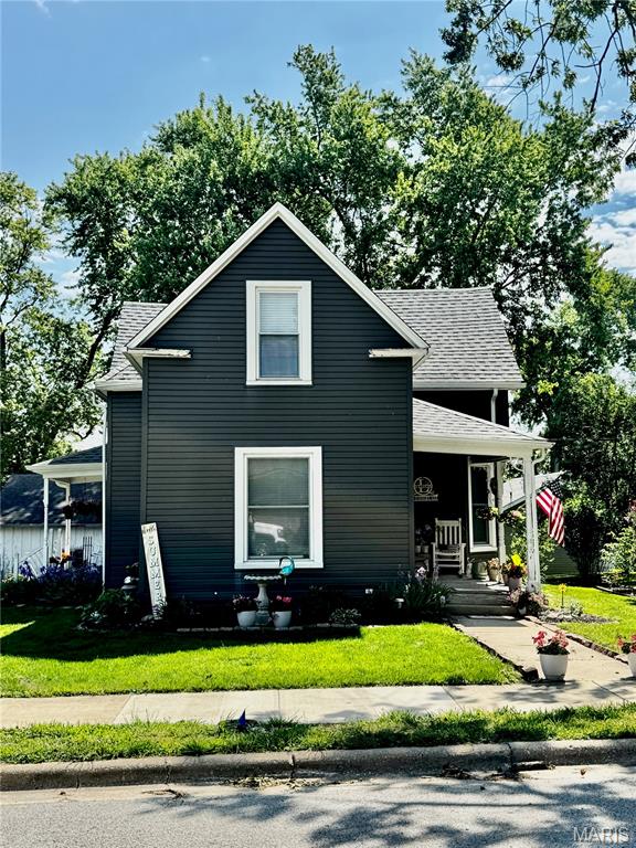 5 Bedroom, 2,032 sq. feet 420 Eastern Avenue Greenville, IL