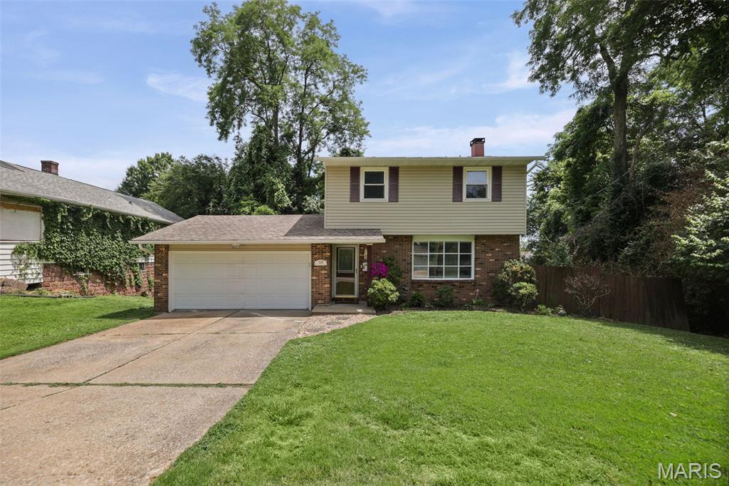 3 Bedroom, 1,524 sq. feet 219 Patterson Place Alton, IL