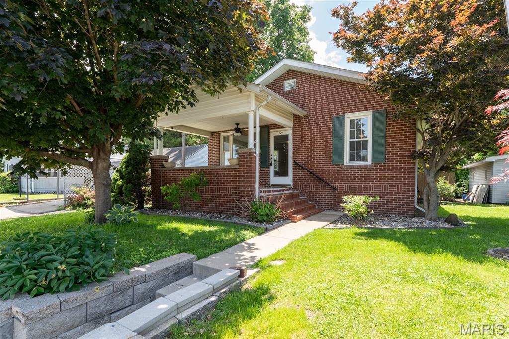 2 Bedroom, 1,228 sq. feet 100 3rd Street Hartford, IL