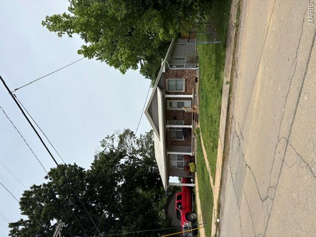 3 Bedroom, 1,320 sq. feet 605 High Street Fredericktown, MO