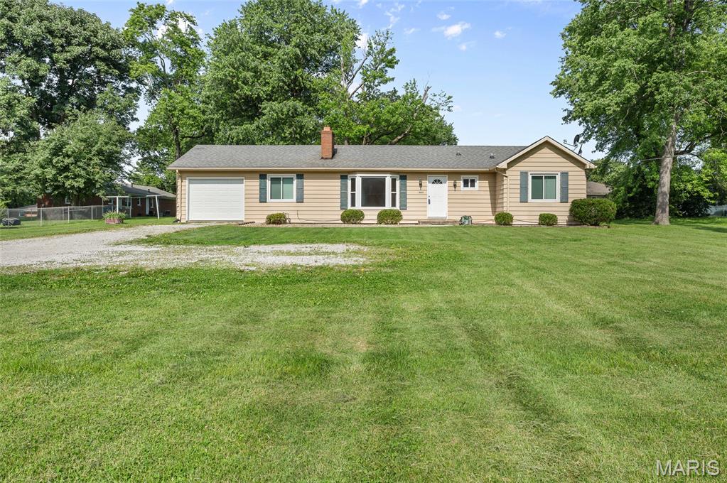 3 Bedroom, 1,388 sq. feet 4715 State Route 159  Glen Carbon, IL