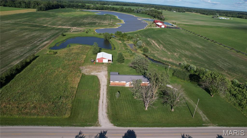 3 Bedroom, 2,072 sq. feet 1434 Mulberry Grove Road Mulberry Grove, IL
