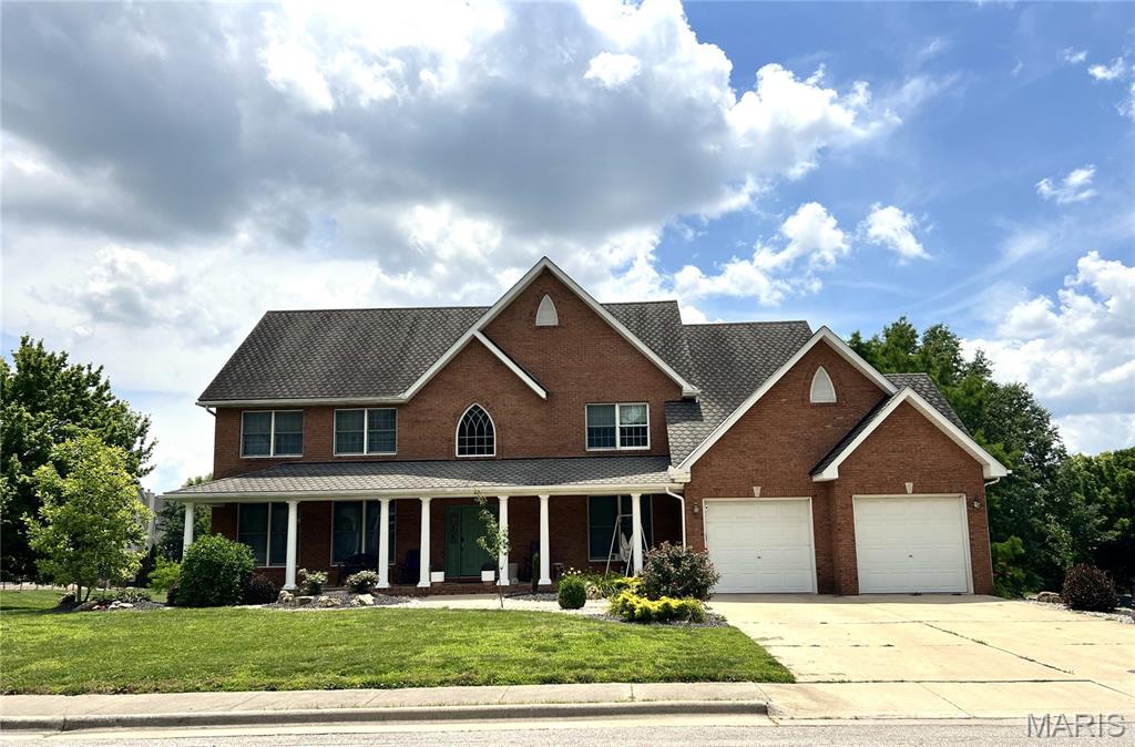 4 Bedroom, 3,500 sq. feet 863 Marc Drive Alton, IL