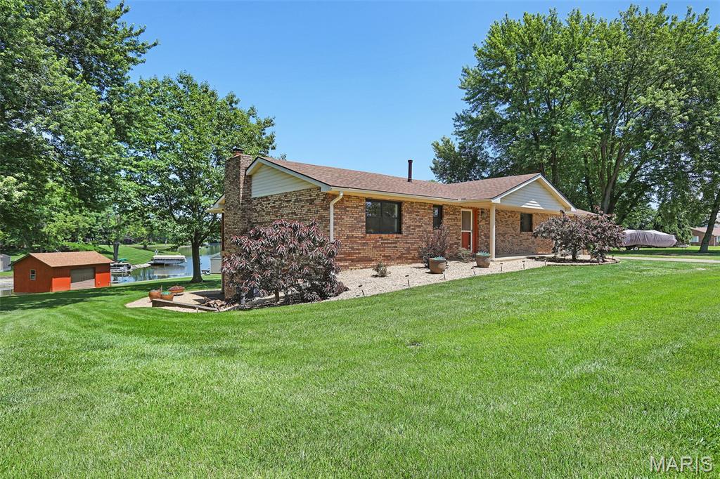3 Bedroom, 2,779 sq. feet 685 Monaco Drive Edwardsville, IL