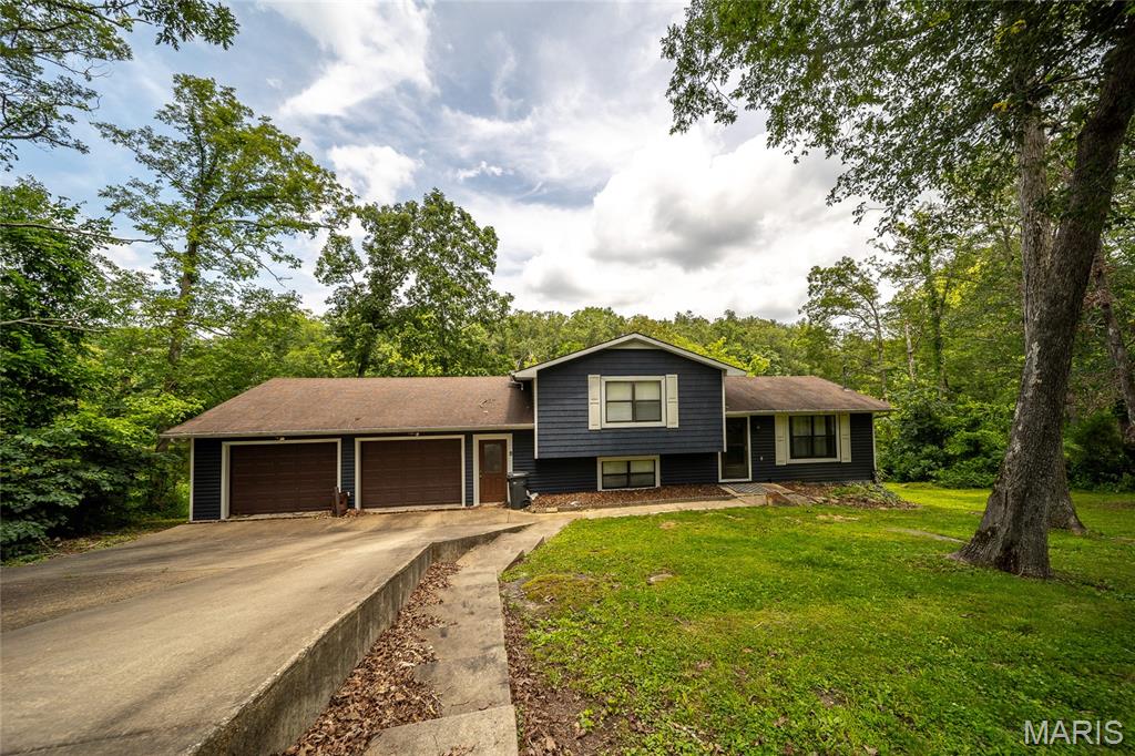 3 Bedroom, 840 sq. feet 1056 Deer Trail Fredericktown, MO