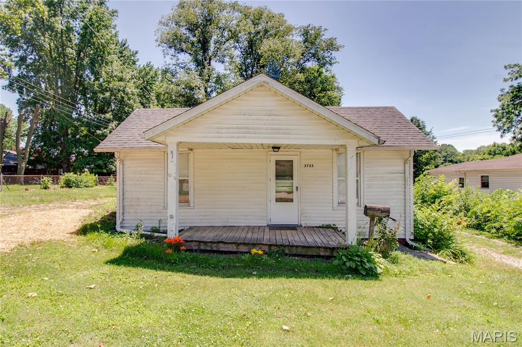 2 Bedroom, 774 sq. feet 3723 Franor Street Alton, IL