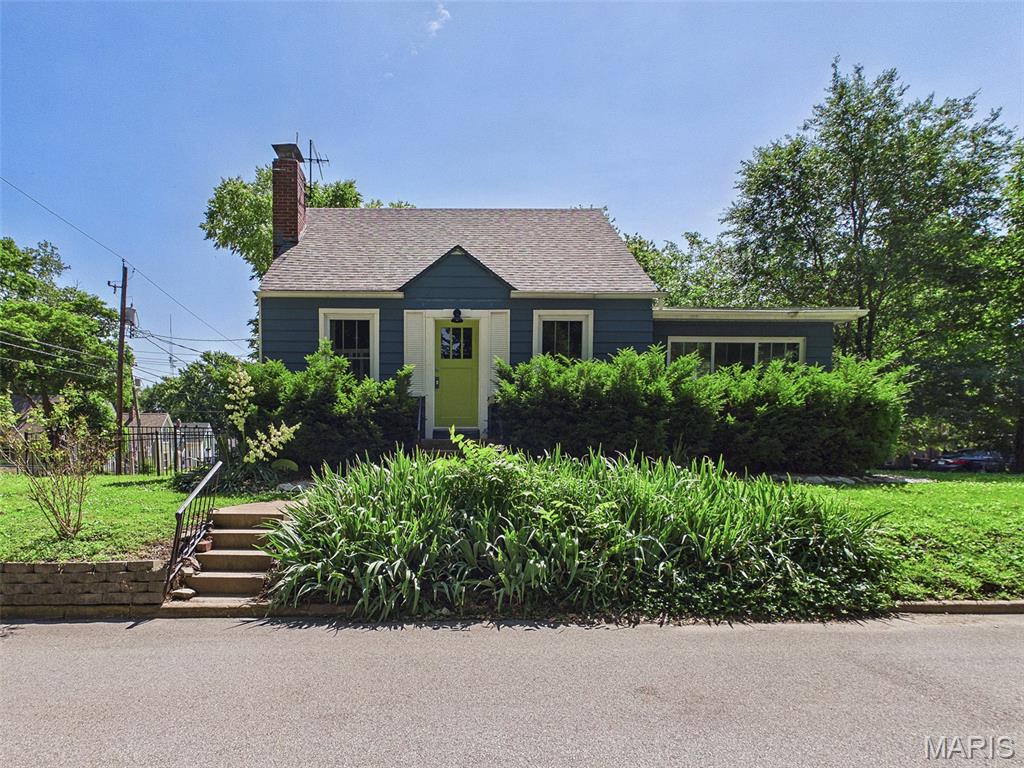 2 Bedroom, 960 sq. feet 116 Myrtle Street Edwardsville, IL