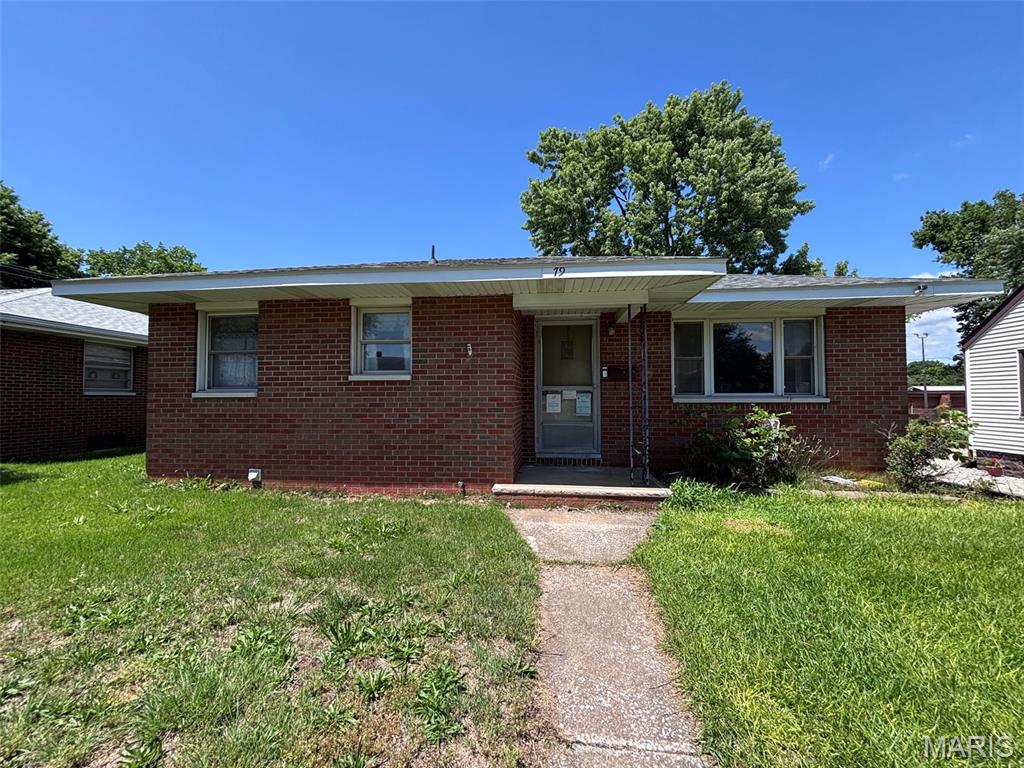 2 Bedroom, 889 sq. feet 79 Harnett Avenue Wood River, IL