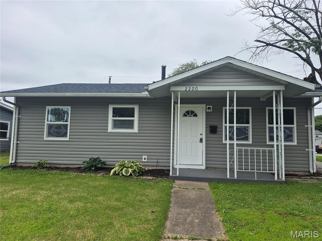 3 Bedroom, 840 sq. feet 2200 Glen Drive Granite City, IL