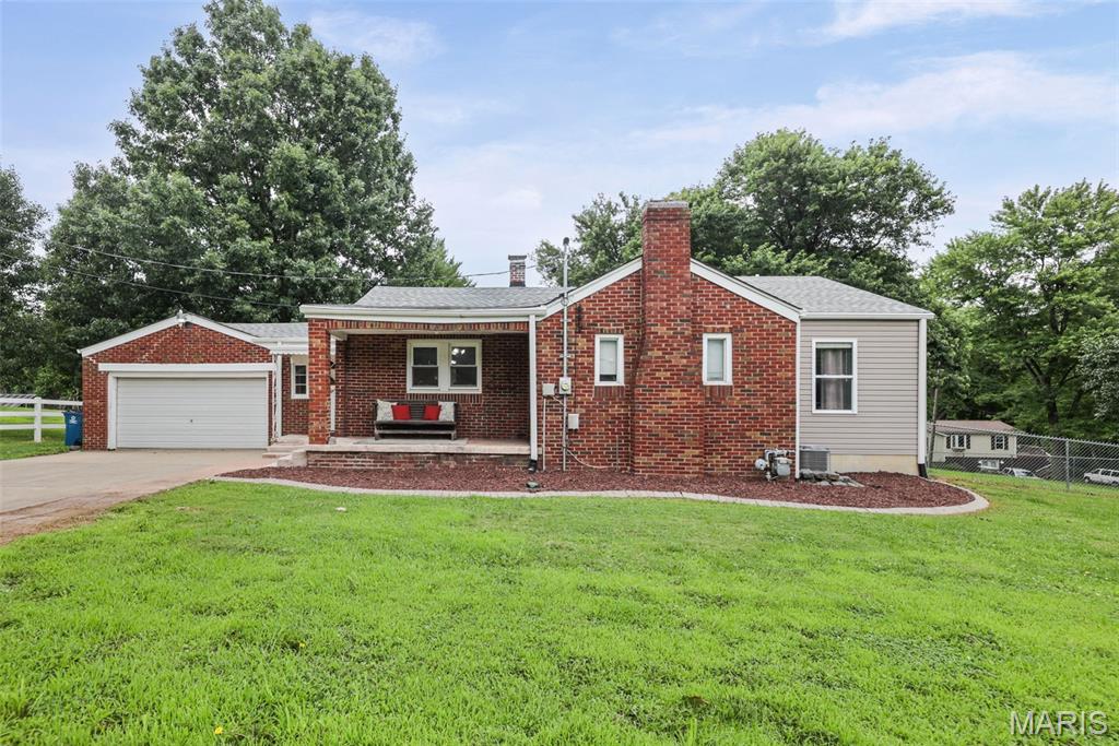 3 Bedroom, 1,222 sq. feet 813 Oran Street Collinsville, IL