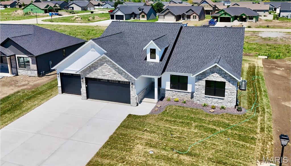 4 Bedroom, 3,027 sq. feet 308 Rumsfeld Drive Troy, IL