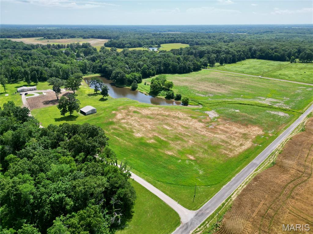  688 Donnell Avenue Sorento, IL