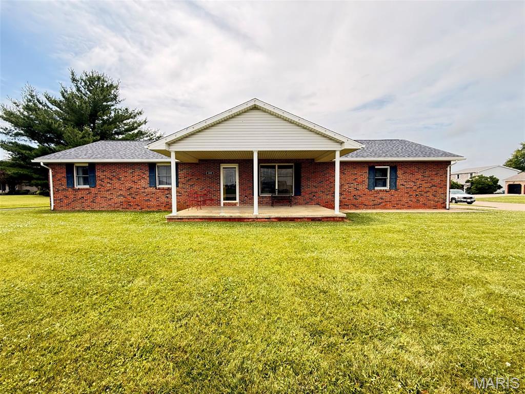 2 Bedroom, 2,244 sq. feet 100 Quail Run  Bethalto, IL