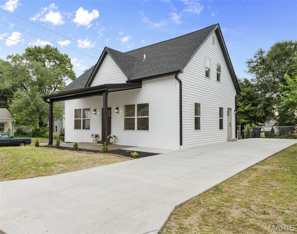 3 Bedroom, 1,728 sq. feet 302 SHORT Street Collinsville, IL