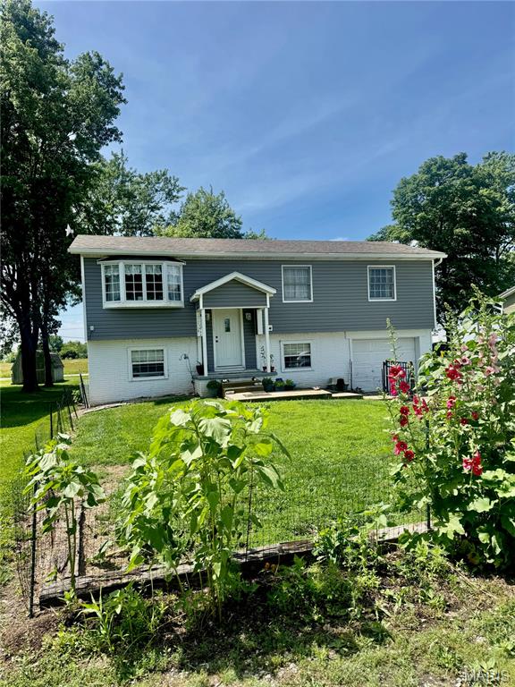 4 Bedroom, 1,680 sq. feet 308 7th South Street Mount Olive, IL