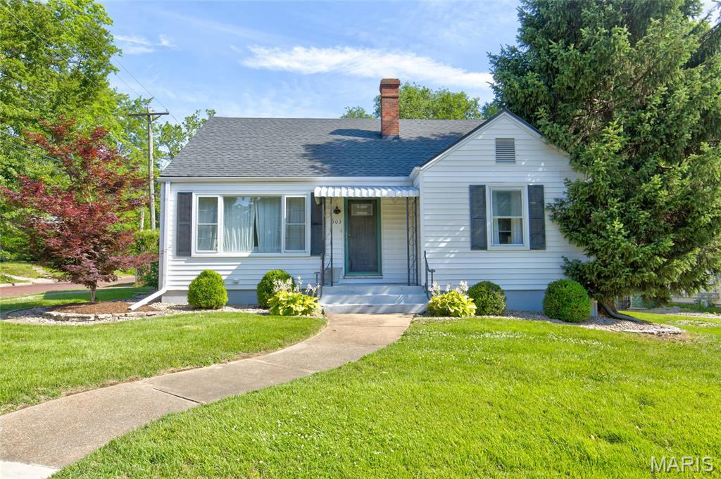4 Bedroom, 2,003 sq. feet 503 Chapman Street Edwardsville, IL