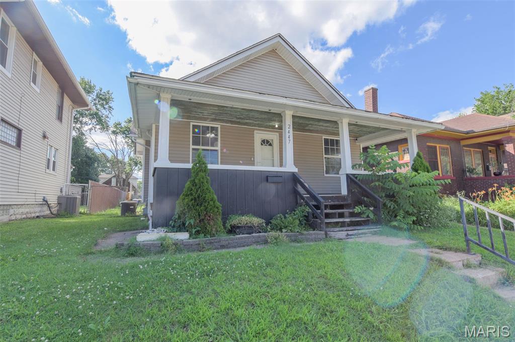 2 Bedroom, 1,178 sq. feet 2447 Delmar Avenue Granite City, IL