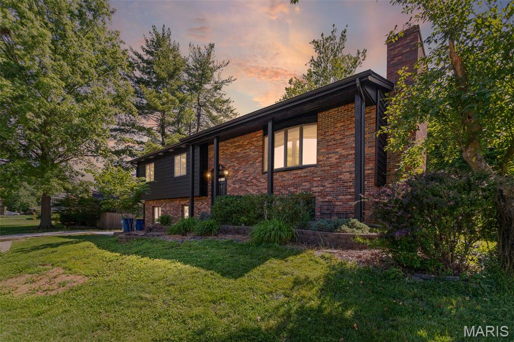 4 Bedroom, 2,200 sq. feet 1908 Duke Street Edwardsville, IL