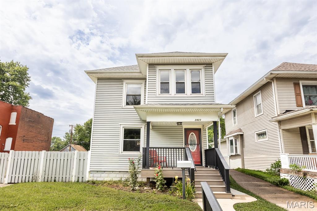 3 Bedroom, 1,193 sq. feet 2423 Benton Street Granite City, IL