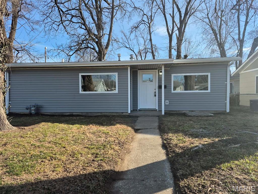 3 Bedroom, 944 sq. feet 2800 Birch  Granite City, IL