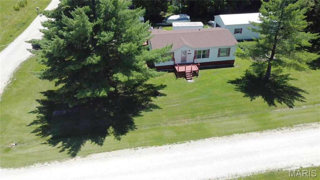 3 Bedroom, 1,120 sq. feet 308 Montgomery Street Bellflower, MO