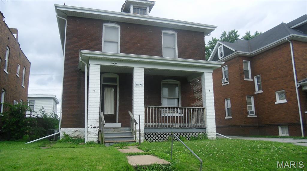 3 Bedroom, 1,620 sq. feet 2020 Cleveland Boulevard Granite City, IL