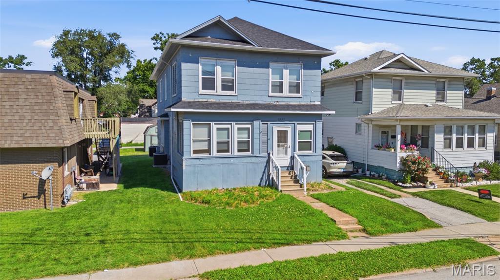 3 Bedroom, 1,985 sq. feet 2605 Washington Avenue Granite City, IL