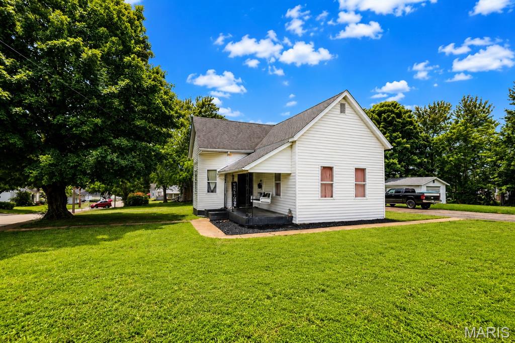 3 Bedroom, 1,324 sq. feet 418 Marvin Avenue Fredericktown, MO