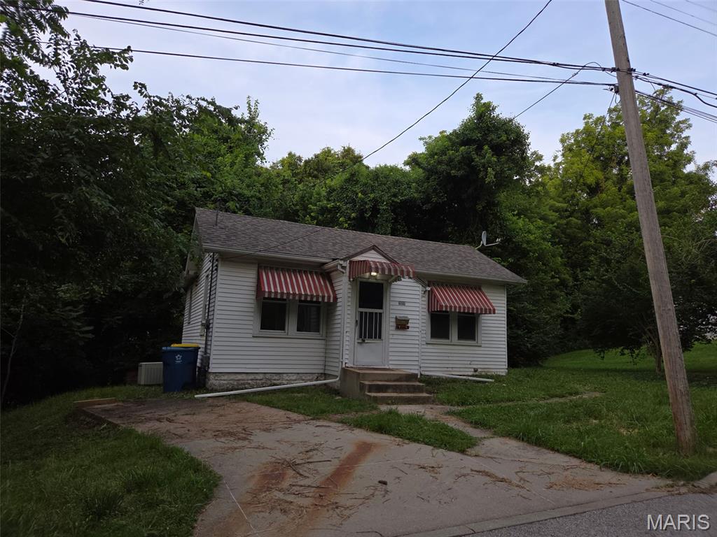 2 Bedroom, 777 sq. feet 324 Liberty  Edwardsville, IL
