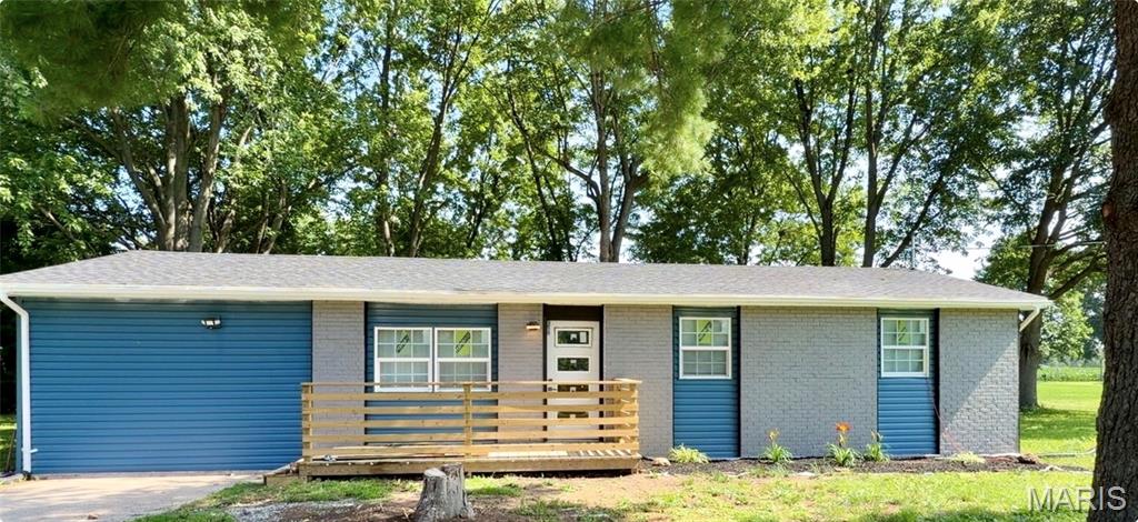 4 Bedroom, 1,262 sq. feet 6335 High Street Moro, IL