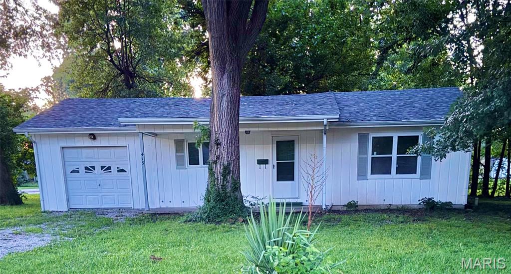 2 Bedroom, 936 sq. feet 419 Fifth  Montgomery City, MO