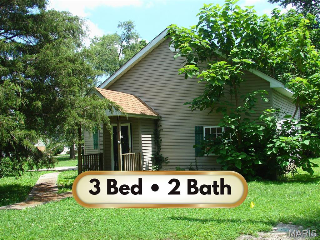 3 Bedroom, 1,368 sq. feet 372 2nd Street Livingston, IL