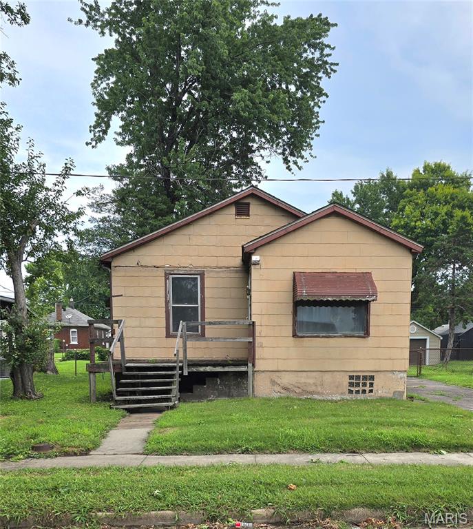 2 Bedroom, 873 sq. feet 2327 25th Street Granite City, IL
