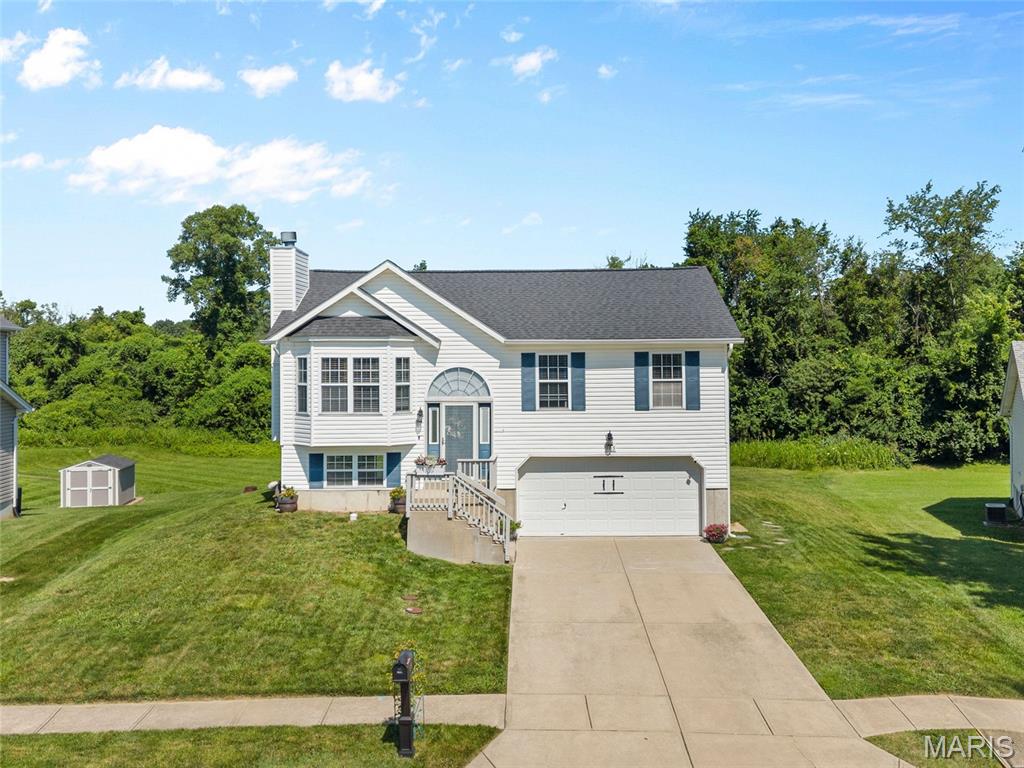 3 Bedroom, 1,600 sq. feet 103 Pine Hollow Lane Collinsville, IL