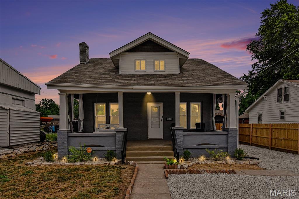 4 Bedroom, 1,638 sq. feet 3345 Belle Street Alton, IL