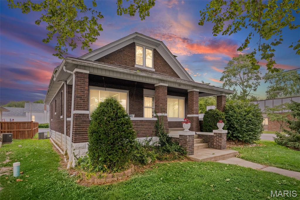 4 Bedroom, 2,290 sq. feet 133 North Street Staunton, IL