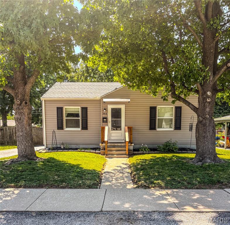 3 Bedroom, 1,436 sq. feet 346 12th Street Wood River, IL