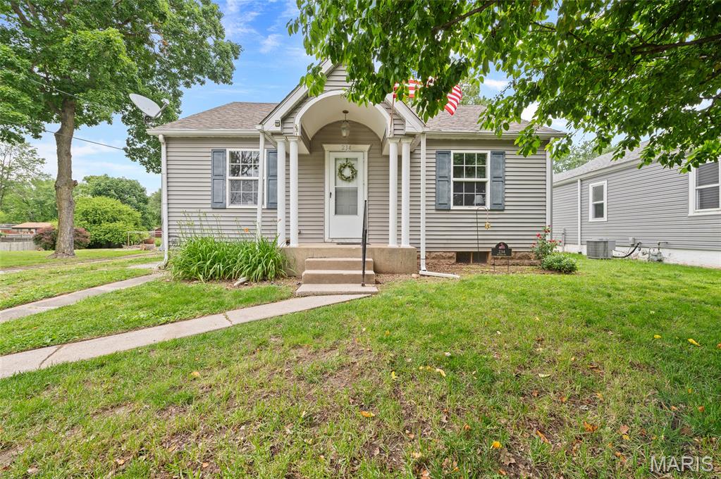 2 Bedroom, 840 sq. feet 234 Bender Avenue East Alton, IL