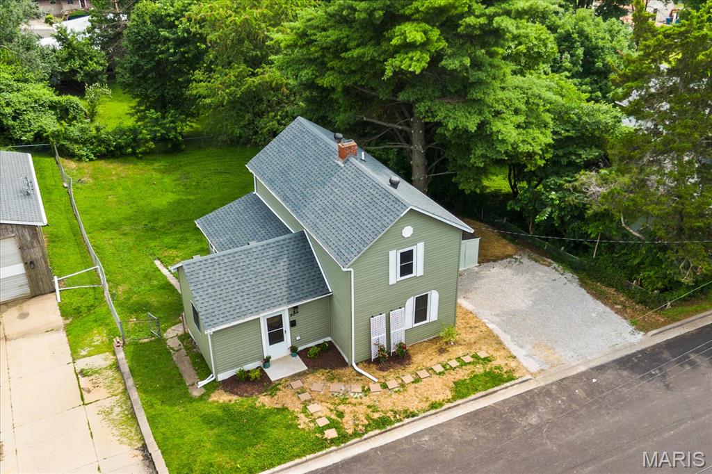 3 Bedroom, 1,296 sq. feet 90 Sunset Avenue Glen Carbon, IL