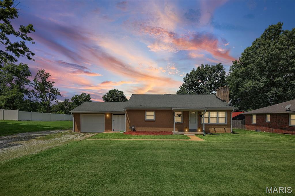 3 Bedroom, 1,254 sq. feet 5339 State Route 159  Edwardsville, IL