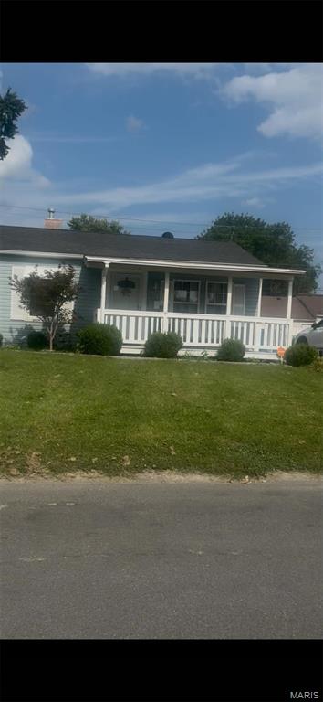 4 Bedroom, 1,594 sq. feet 2716 Saratoga Street Granite City, IL