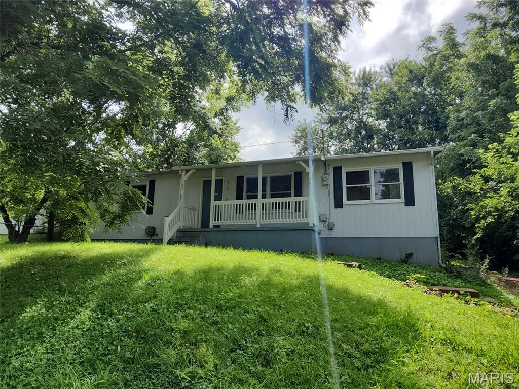2 Bedroom, 1,189 sq. feet 510 Marlowe Street Fredericktown, MO