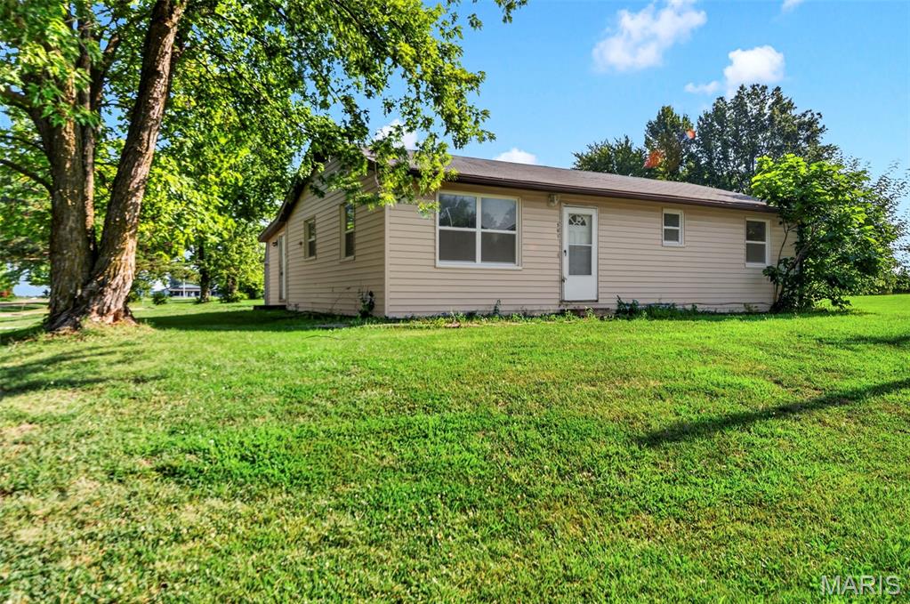 3 Bedroom, 1,287 sq. feet 501 Booneslick Road Jonesburg, MO