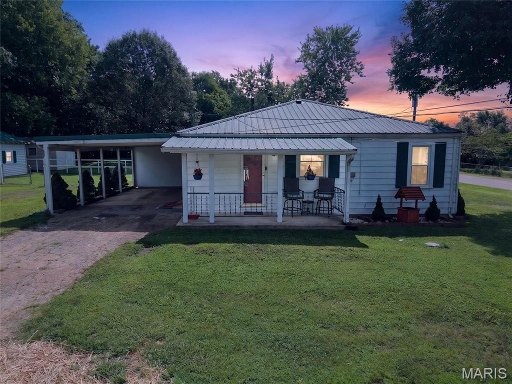 3 Bedroom, 1,496 sq. feet 308 Thost Street Fredericktown, MO