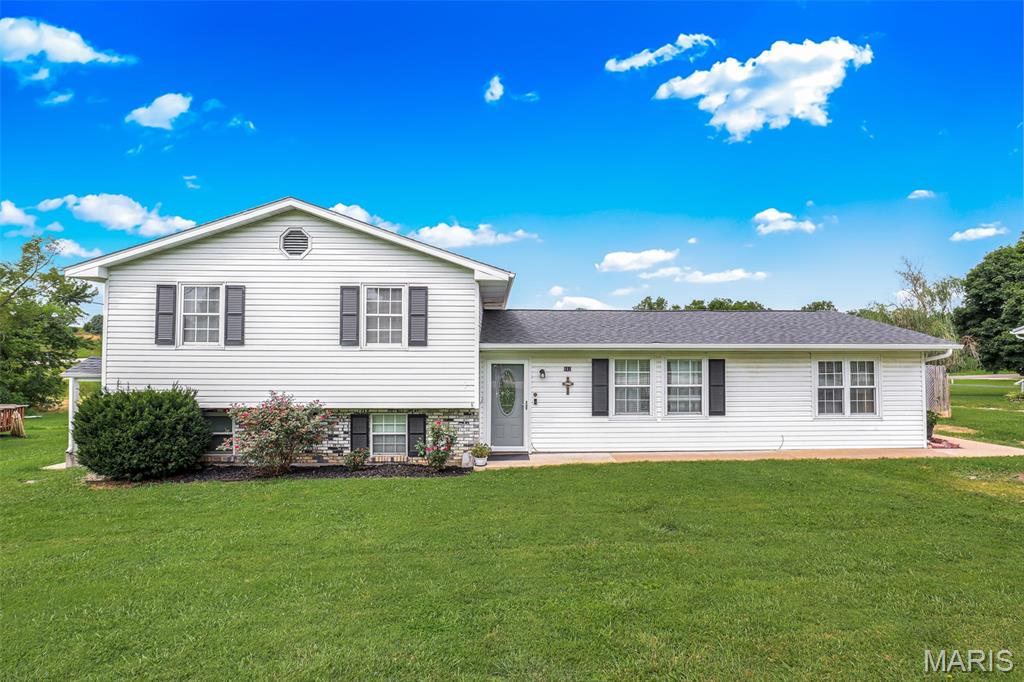 3 Bedroom, 1,868 sq. feet 112 Village Creek Road Fredericktown, MO