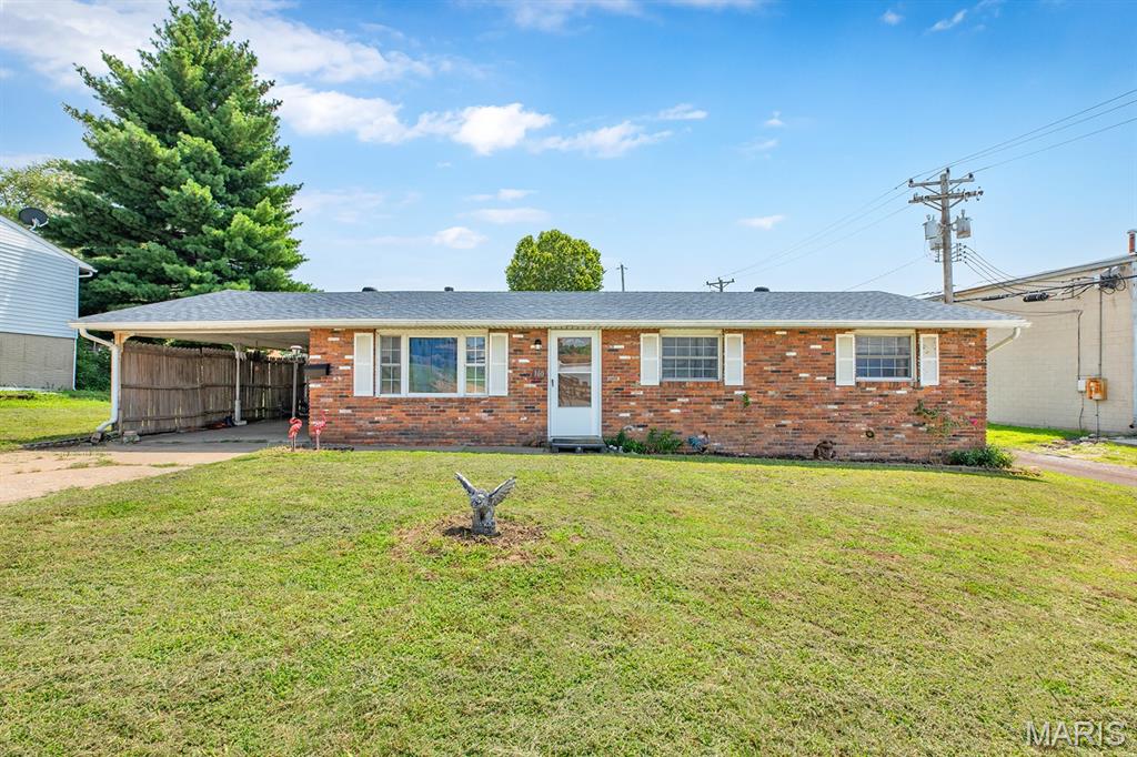 3 Bedroom, 1,008 sq. feet 160 Harnett Avenue Wood River, IL